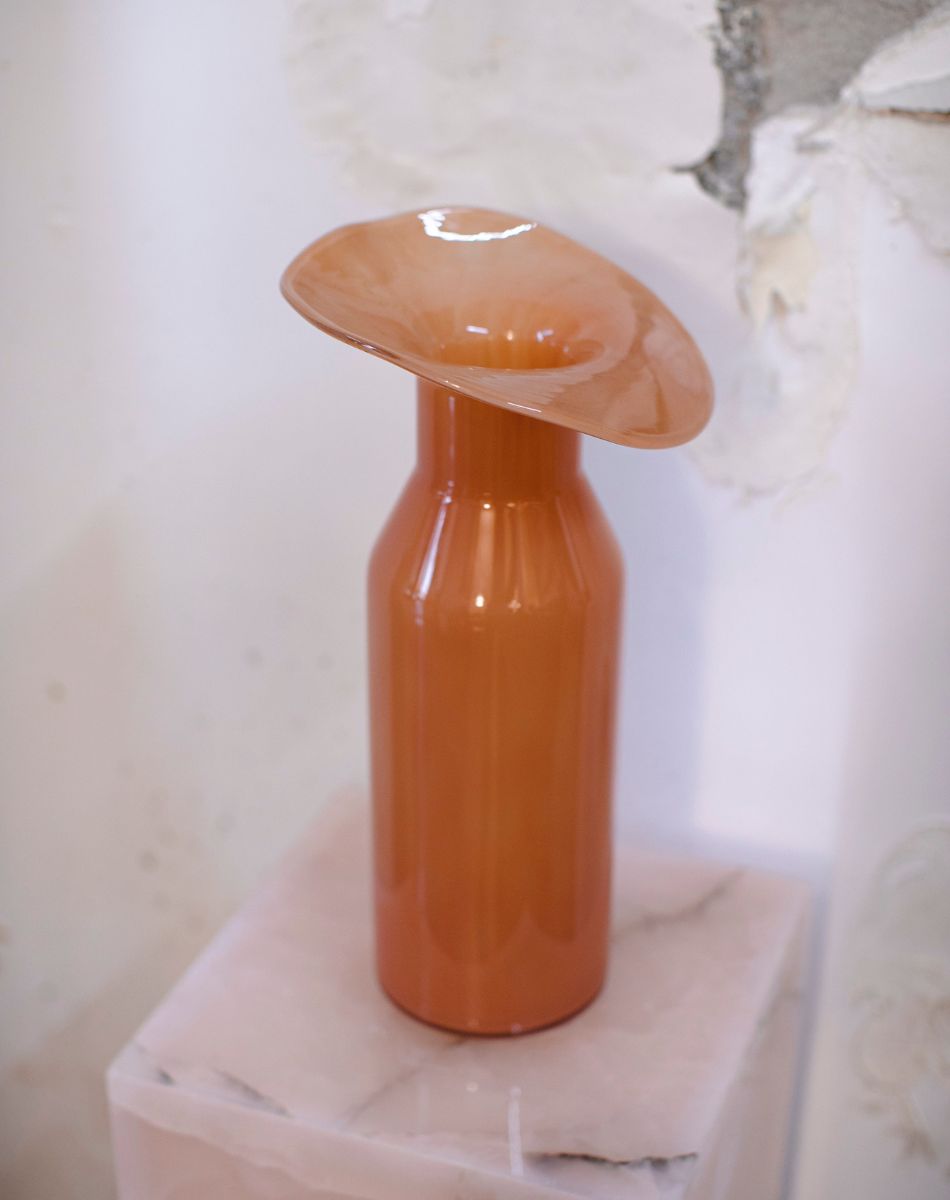 Powder flower vase